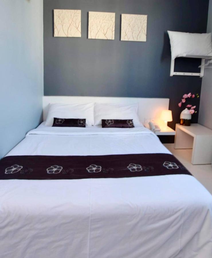 Wan Loong Hotel Pontian Kecil Exteriér fotografie