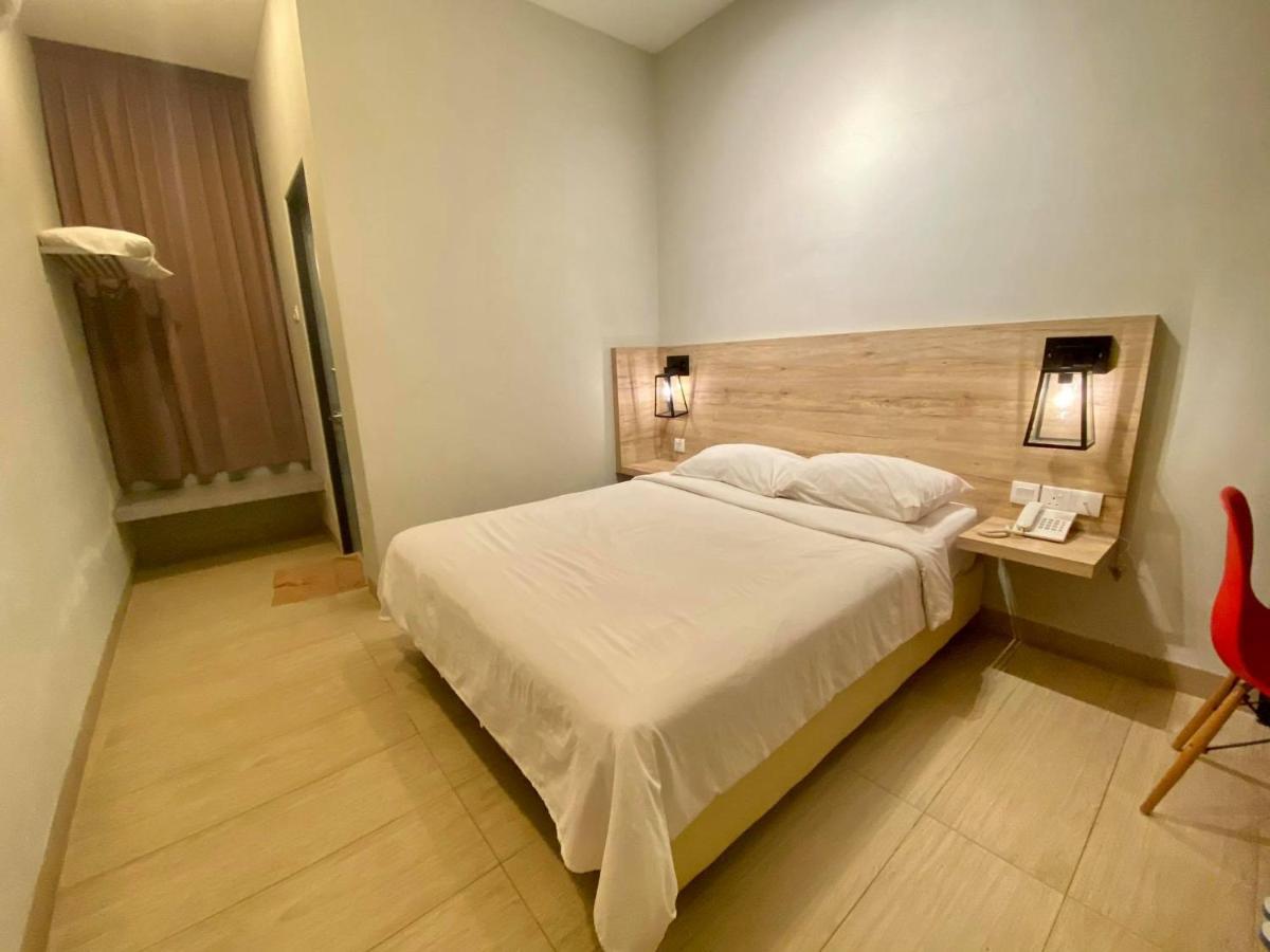 Wan Loong Hotel Pontian Kecil Exteriér fotografie